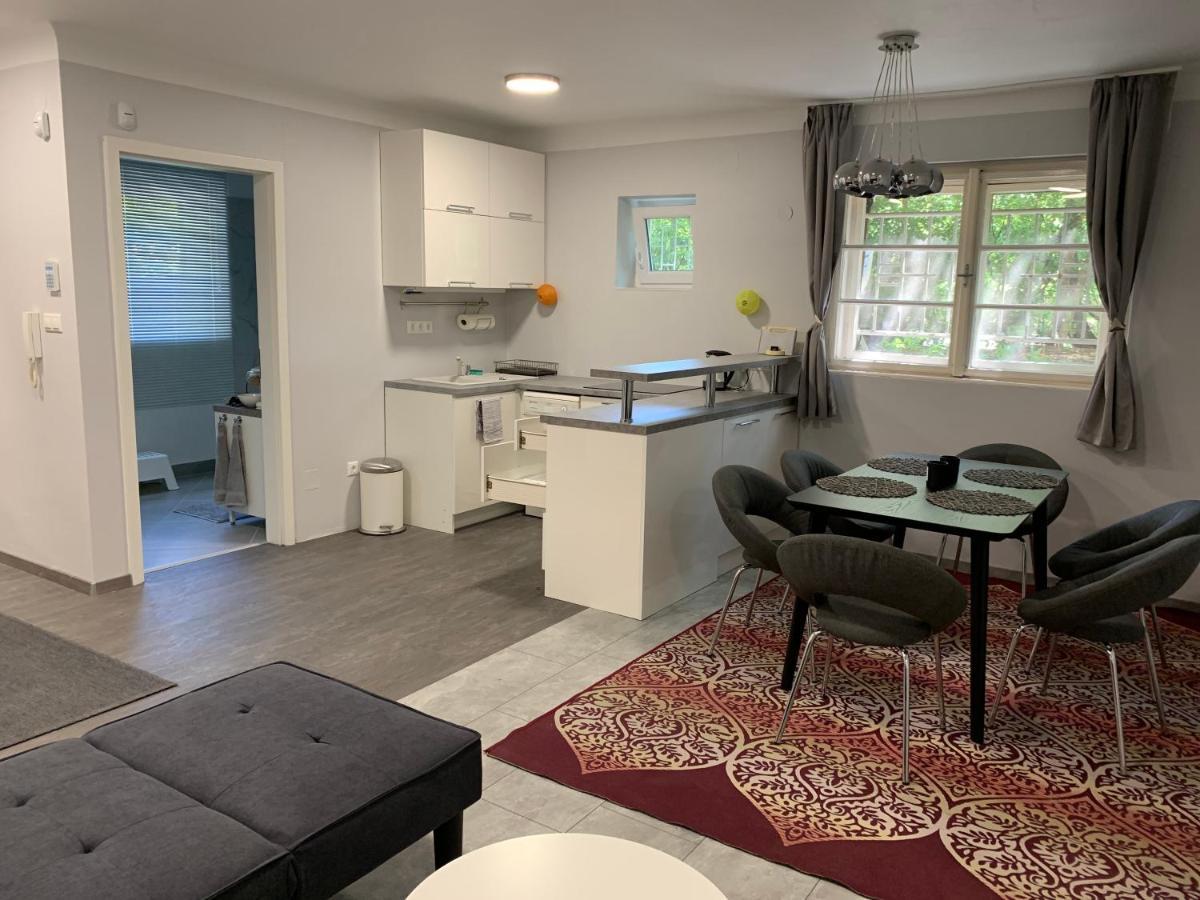 Stefania Apartmanok บูดาเปสต์ ภายนอก รูปภาพ